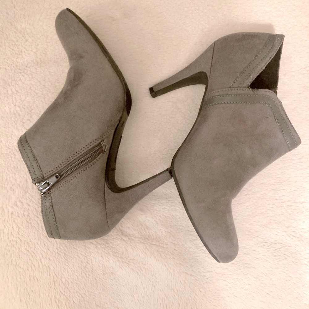 SOLD - Dexflex Comfort Booties - Gray - Picture 4 of 5